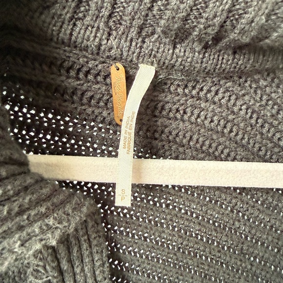 Free People Black Ribbed Sweater - Picture 6 of 6